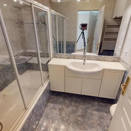 Apartmán Superbe 2p Centre Avec Terrasse, Clim, Wi-fi - Fr-1-196-152 Menton